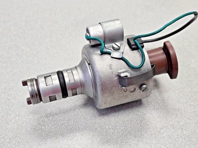 NICE ORIGINAL BOSCH JFR4 PORSCHE 356 912 9230081050 IGNITION DISTRIBUTOR 648 - Image 1 of 4