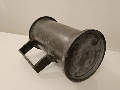 Ancien Pichet Mesure 1/2 LitreBroc En Etain Poinconne Balance L.E  19ème 665gr. - Photo 1/4