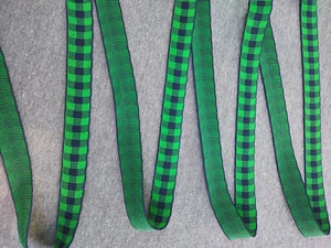 Recorte de costura vintage de moda Wyla de los años 70 de 1,25" de ancho verde a cuadros 6 yardas de algodón - Imagen 1 de 5