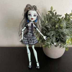 Monster High FRANKIE STEIN Original Ghouls REISSUE 2014 G1 Doll - Picture 1 of 5