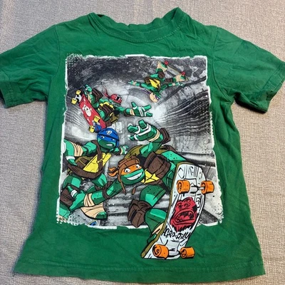 Ninja Turtles Skateboarding All Over Print T-shirt UNISEX Youth Size XS(4) - Image 1 of 4