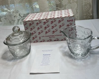 Princess House Crystal Fantasia Poinsettia Sugar Bowl con tapa y crema #5242 Nuevo en caja Foto 1 de 4