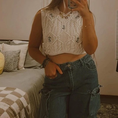 Suéter Chaleco Top Zara Tejido Crema Mujer Pequeño Floral Cottagecore Boho Foto 1 de 4