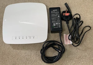 Netgear 2,4 GHz et 5 GHz WAC510 AC WiFi Business POE Point d'accès et alimentation DC - Photo 1/6