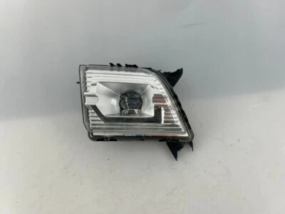 OEM | 2019-2021 Chevrolet Silverado 1500 2500HD 3500HD luz antiniebla LED (conductor) Foto 1 de 4