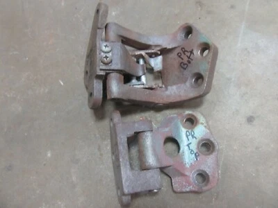 1963-64 Cadillac Sedan Devile 4 door hardtop rear upper lower door hinge set PR - Imagem 1 de 2
