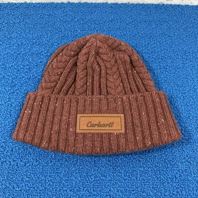 Gorro de pescador tejido acanalado Carhartt para mujer cuero logotipo parche marrón granate Foto 1 de 2