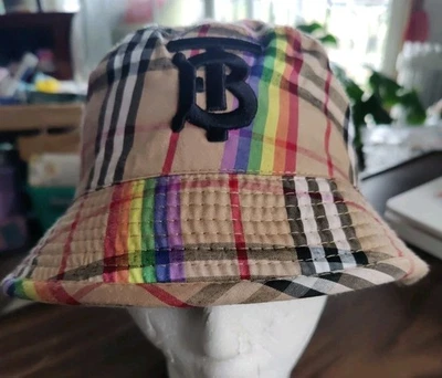 Burberry Reversible Bucket Hat Rainbow Check /Black Size M Cotton See Photos - Image 1 of 4
