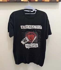 Rise Against Shirt Large 2018 Tour Merch Hardcore Punk Wrigley Field Chicago - Bild 1 von 5