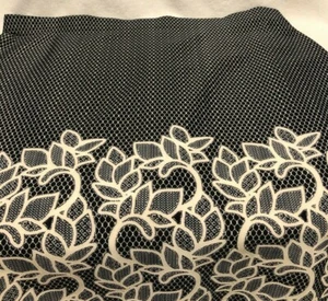 Avenue Women Plus Size 26-28 Blue White Skirt Embroidered Floral NEW - Picture 1 of 6