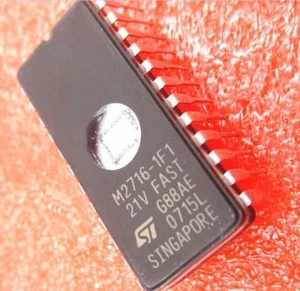 10PCS M2716-1F1 2716 ST Memoria UV EPROM IC NUOVO  - Foto 1 di 1