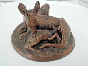 Vintage Bronze Mum and Baby Deer Statue c1970s 5.5 x 5 x 3in Weight 1.5LBS Used - Picture 1 of 15