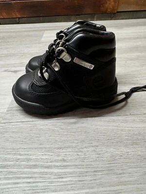 Botas de senderismo Timberland de cuero para niños pequeños talla 5.  A4 Foto 1 de 4
