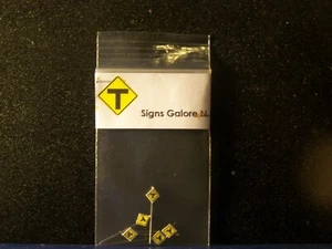 "New" Model Train 5 "T" Intersection Ahead Street signs N scale Layout Details - Picture 1 of 4