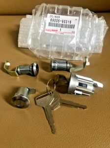 Toyota Land Cruiser FJ40 FJ43 FJ45 BJ40 OEM Ignition Cylinder Lock w/ Keys SET - Picture 1 of 5