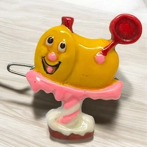 Vintage Happy Face Banane Split Haarspange Eis handbemalt rosa Details - Bild 1 von 6