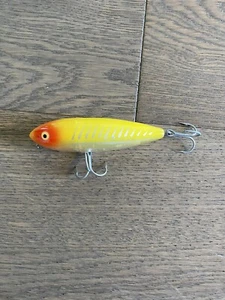 Heddon Zara 11 fishing lure yellow shore - Picture 1 of 5