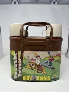 Nuevo juego de almuerzo de picnic vintage de los años 60 2 botellas térmicas rojas a cuadros con bolsa roja a cuadros - Imagen 1 de 12