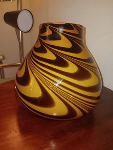 Jarrón vintage de cristal de la Quinta Avenida con remolino de 8" de alto - Imagen 1 de 8