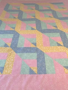 QUILT TOP-PASTEL COLORS~48” X 58”BABY, TWIN ~BED,LAP, SOFA, DECOR~PIECED U.S.A. - Picture 1 of 7