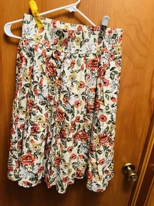 Vintage LIZ CLAIBORNE-Size 10. Floral Pleated Skirt Multicolor Print - Picture 1 of 4