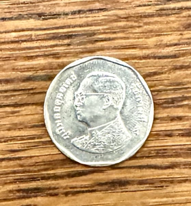 "NUOVO" THAILANDIA MONETA 5 BAHT RE RAMA IX - Foto 1 di 2