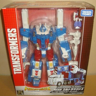 TRANSFORMERS LEGENDS LG 14 CAR CARRIER TO ROBOT ULTRA MAGNUS TAKARA TOMY 2015 - Immagine 1 di 4
