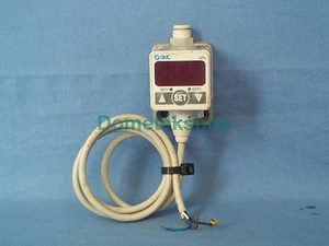 SMC ZSE40F-C4-62 Digital Pressure Switch - Picture 1 of 2