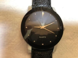 Neue Edelstahl Armbanduhr - KOSTENLOSER VERSAND! - Bild 1 von 6