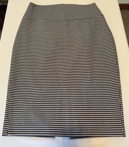 Express Pencil Knee Length Skirt Womens Size 4 Black White Stretch Lined - Picture 1 of 6