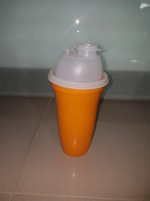 Tupperware Mix Fix  Schüttelbecher 500 orange Shaker Milchshake Messbecher  - Bild 1 von 2