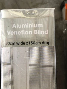 WHITE ALUMINIUM VENETIAN BLINDS - Picture 1 of 1