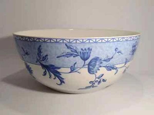 Wedgwood Mikado Bowl Large, Home Blue White Floral Round Serving Dish 9.5" X 4" - Picture 1 of 2