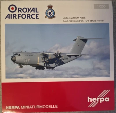 RARO Herpa 1:200 Airbus A400M Atlas LXX Sqn RAF Brize Norton Display Modelo 1/200 Foto 1 de 3
