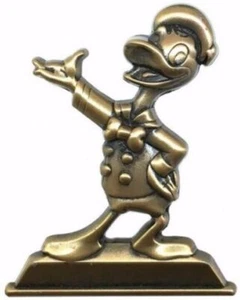 DONALD DUCK Disney Pin 112583 Golden Statue Magic Kingdom Park Annual Passholder - Picture 1 of 1
