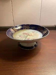 Antico piatto piedistallo composto oro cobalto dipinto a mano floreale - Foto 1 di 7