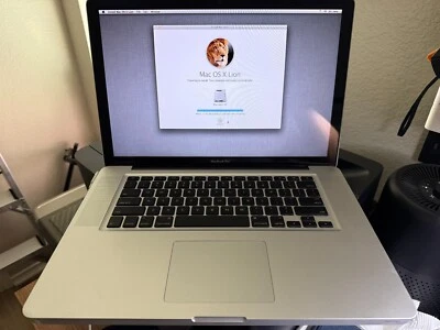 Apple MacBook Pro 15" 500gb HDD 4gb RAM 2.2 GHz Core I7 - Late 2011 MD318LL/A - Image 1 of 4