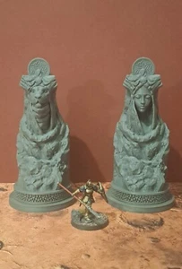 Set mit 2 Oasis Shrine Statuen; Fantasy-Wargaming und epische Schlachten - Bild 1 von 7