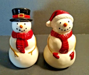 St Nicholas Square Snowman Yuletide Salt & Pepper shakers - Picture 1 of 7