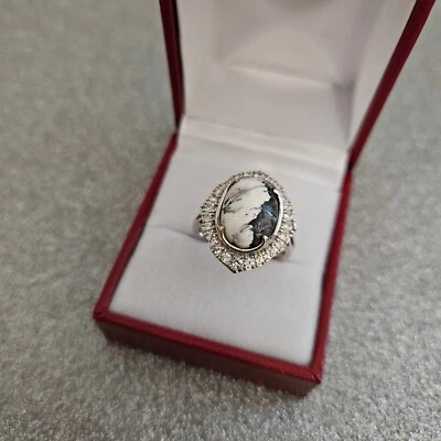 "Anillo de halo de búfalo blanco turquesa y circón en plata esterlina ""P"" Foto 1 de 4