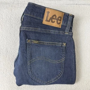 Lee Jeans Women's 8 M (30x33) Legendary Mid Rise Flare Denim Inner Strength NWT - Picture 1 of 12