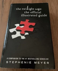 Twilight Saga Official Illustrated Guide SC Meyer 1st Print 2013 OOP Color Photo - Bild 1 von 3