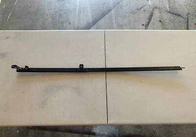2015-2018 FORD TRANSIT 250 350 MEDIUM ROOF FRONT RIGHT DOOR WINDOW CHANNEL FRAME Foto 1 de 4