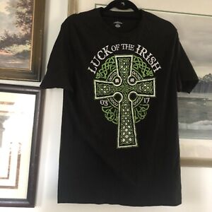 Celebrate St Patricks Day Lucky of The Irish Celtic Cross T-Shirt Men’s M A146