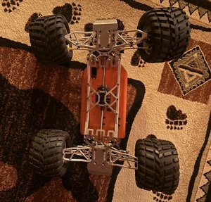 Supermaxx Duh Engeneering Deluxe Titan - Picture 1 of 3