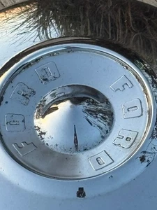 1957 1958 1959 Ford  Dog Dish Hubcap Poverty Center Cap - Picture 1 of 4