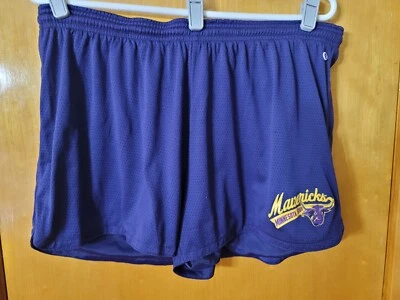 Minnesota State University Mankato  Mavericks Champion Shorts - Imagem 1 de 3