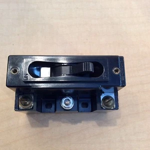 Disyuntor Heinemann 0131-1 1,2 Amp F-526 8617 - Imagen 1 de 3