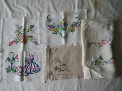 5 Antique embroidery needlework table-top items. - Image 1 of 4