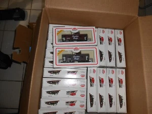MODEL POWER HO SCALE LOT OF 29 [LOWEST ON EBAY] ALL THE SAME #9147 CP NEW FREE S - Picture 1 of 6